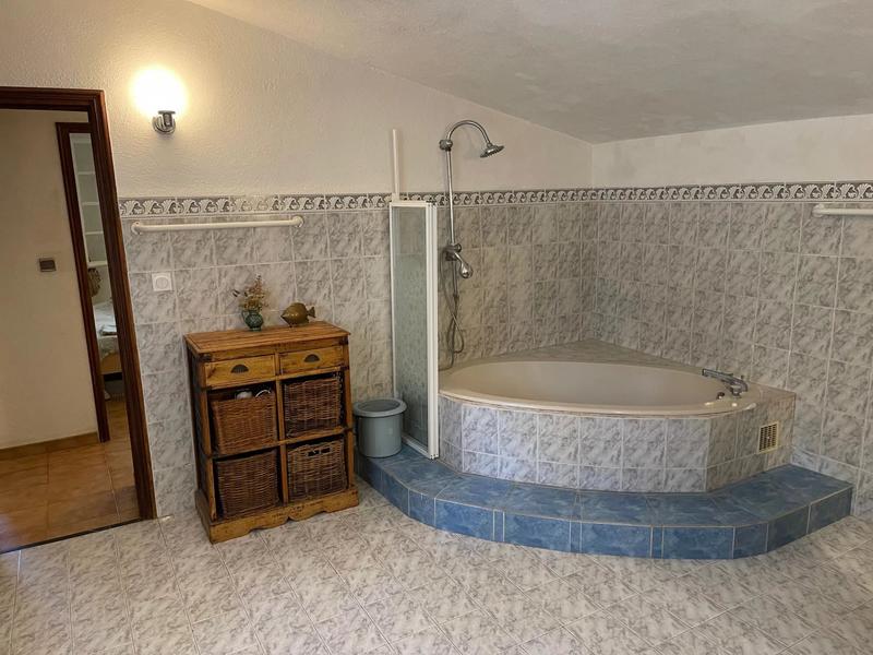 Maison - 163 m² - 6 pièces