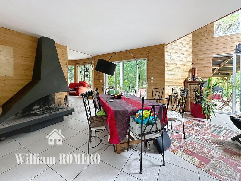 Villa - 236 m² - 7 pièces