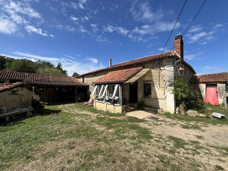 Propriété - 106 m² - 4 pièces