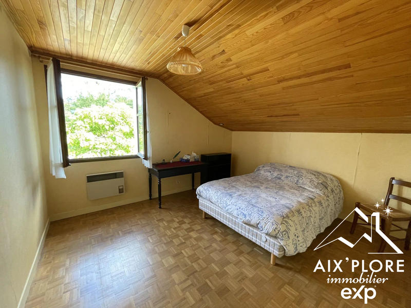 Maison - 149 m² - 8 pièces