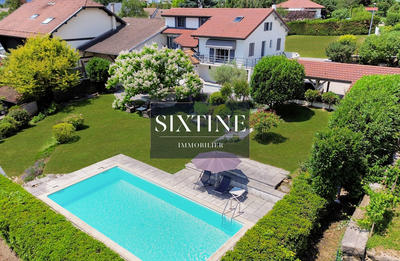 Maison ancienne - 297 m² - 12 pièces