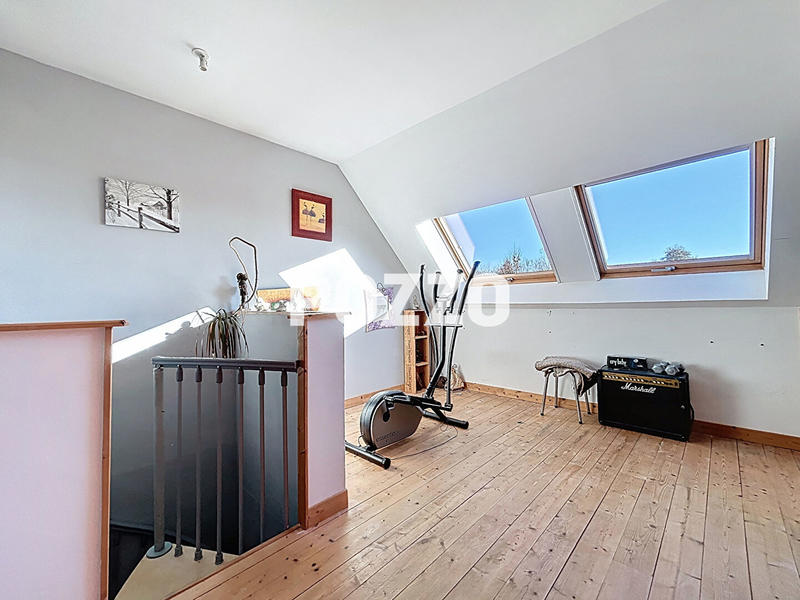 Maison - 196 m² - 8 pièces