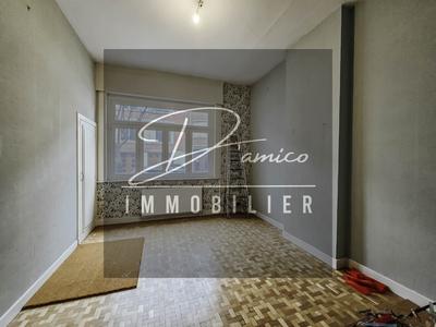 Maison - 355 m² - 12 pièces