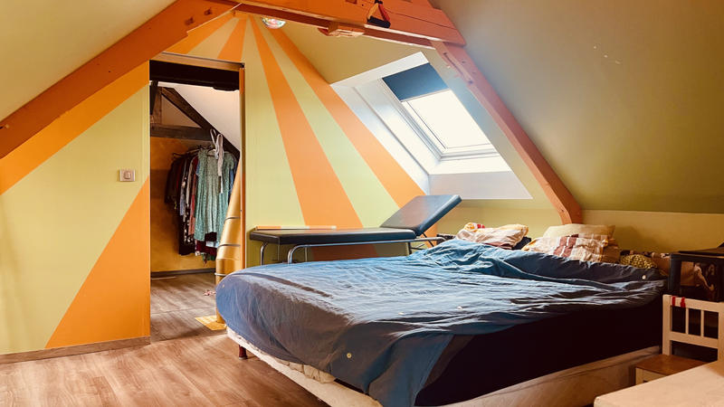 Maison - 201 m² - 6 pièces