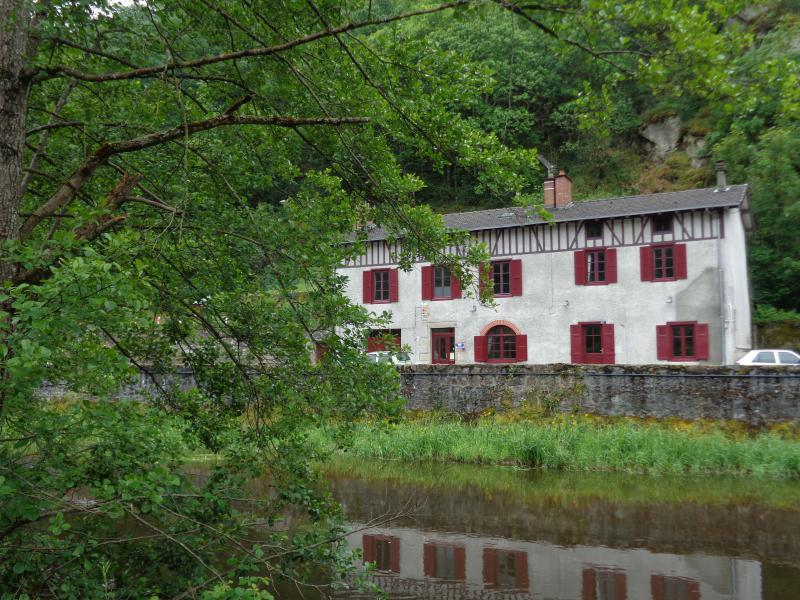 Maison - 265 m² - 10 pièces