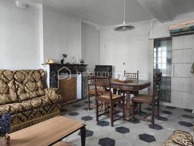 Maison de village - 85 m² - 4 pièces