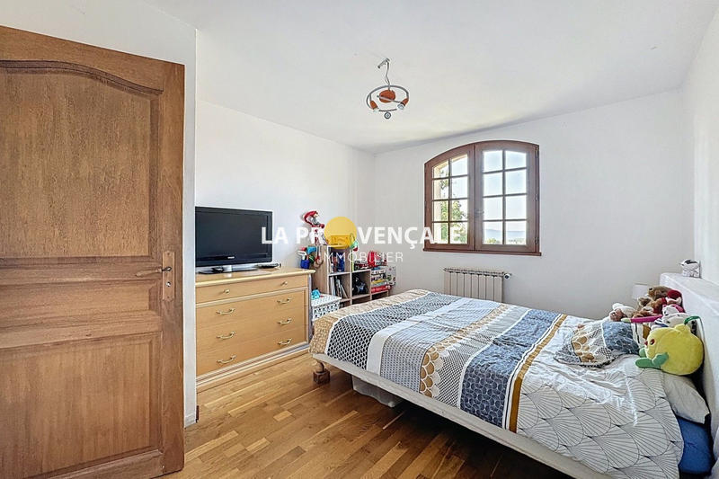 Maison - 141 m² - 6 pièces