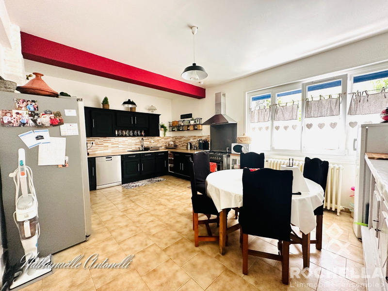 Villa - 167 m² - 6 pièces