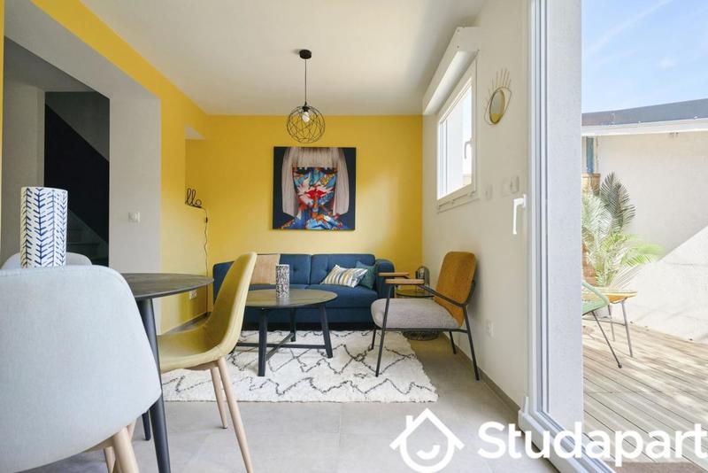 Chambre - 10 m² - 1 pièce