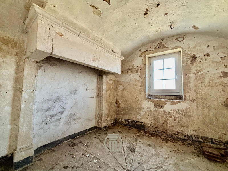 Maison - 275 m² - 5 pièces