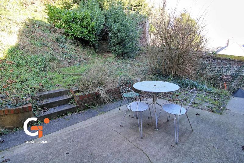 Maison - 195 m² - 8 pièces