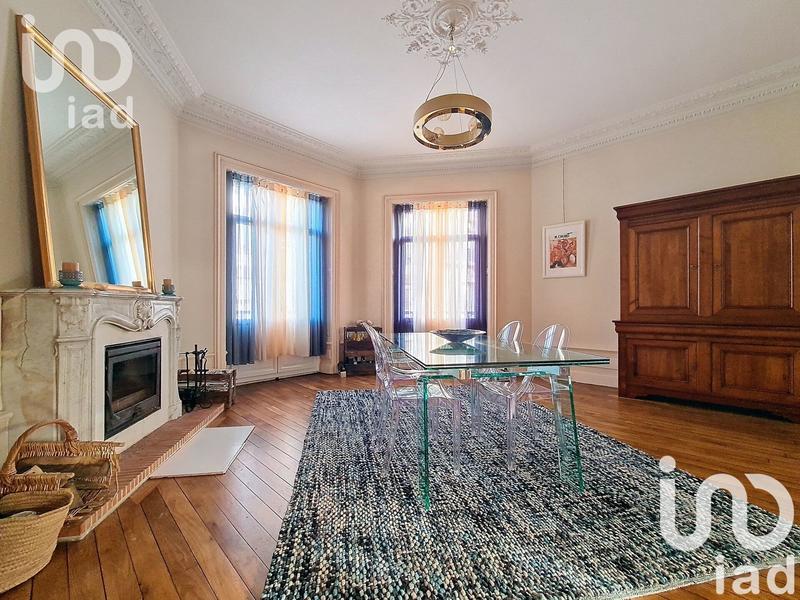 Maison - 480 m² - 11 pièces