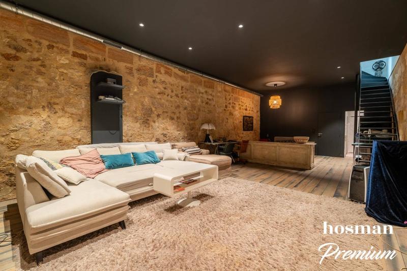 Maison - 250 m² - 7 pièces