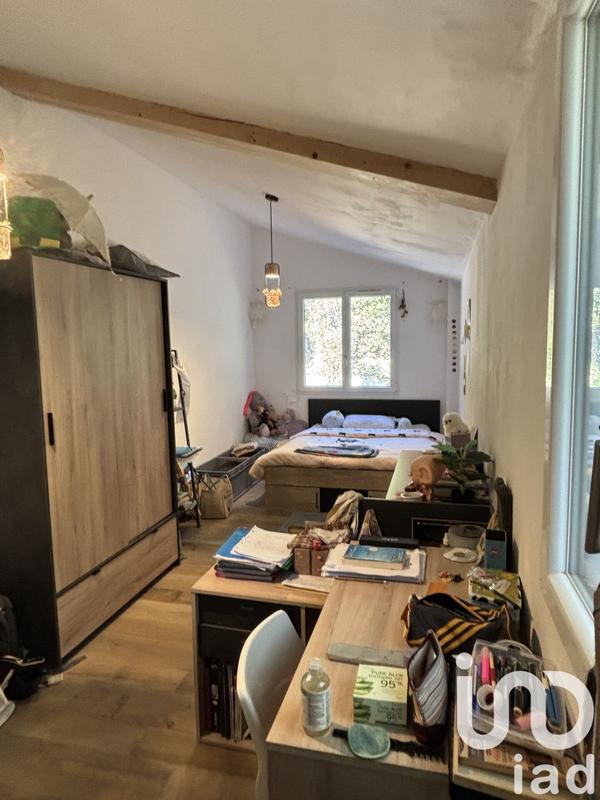 Maison - 270 m² - 9 pièces