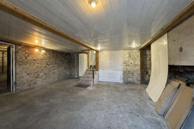 Maison - 230 m² - 7 pièces