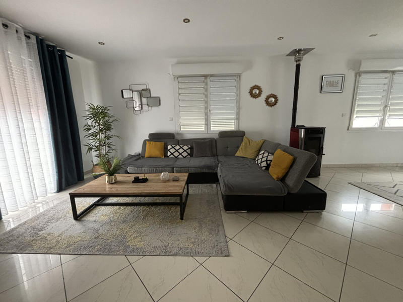 Maison - 182 m² - 7 pièces