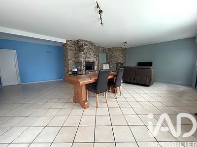 Maison - 298 m² - 8 pièces