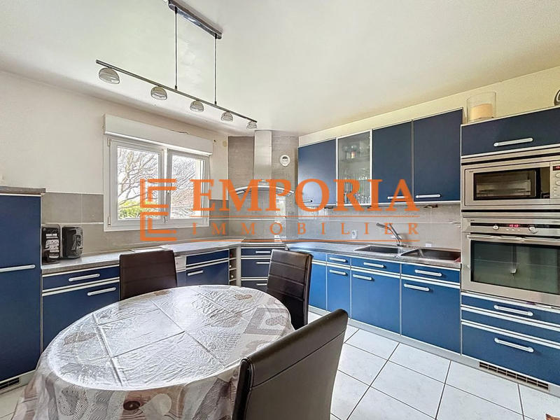 Maison - 105 m² - 6 pièces