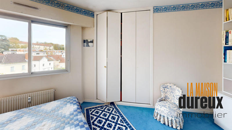 Appartement - 101 m² - 5 pièces