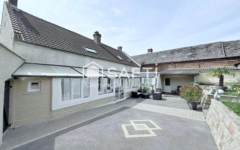 Maison - 210 m² - 6 pièces