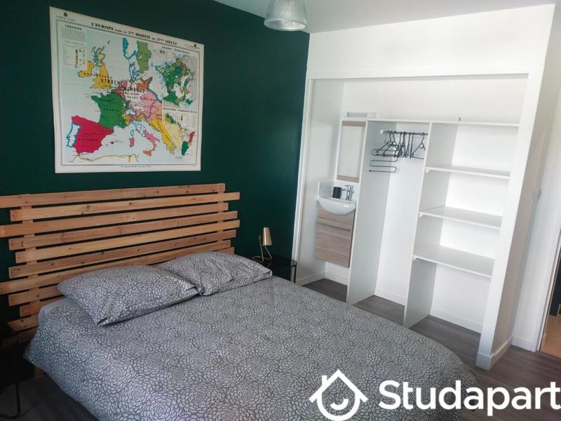 Chambre - 9 m² - 1 pièce