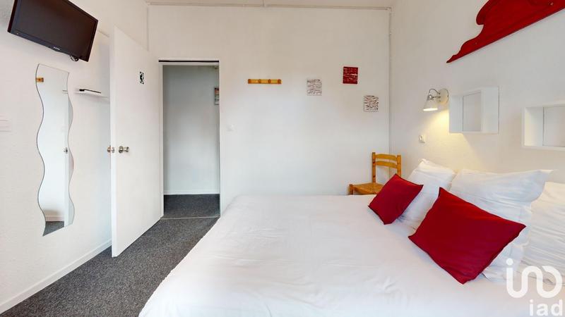 Local commercial - 606 m²