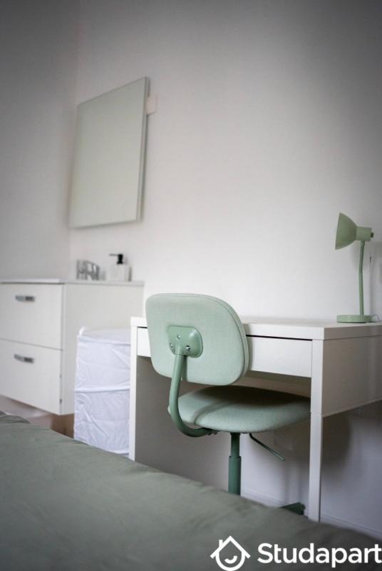 Chambre - 15 m² - 1 pièce