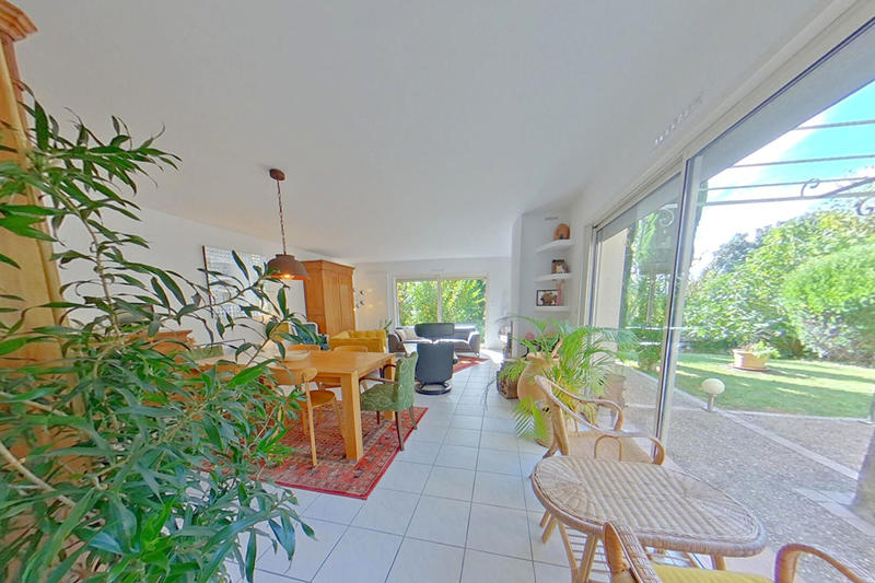 Maison - 165 m² - 5 pièces