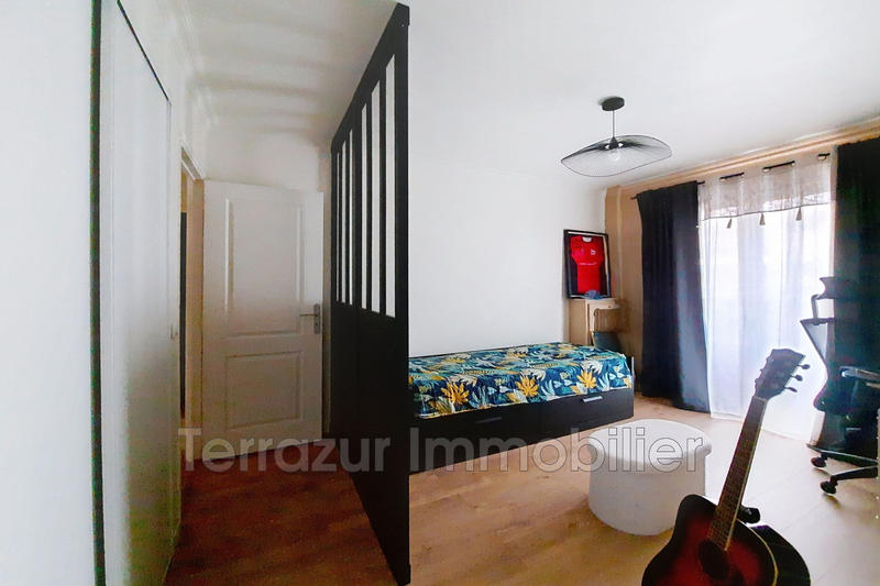 Appartement - 77 m² - 4 pièces