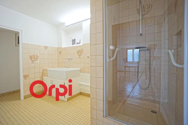 Maison - 196 m² - 5 pièces