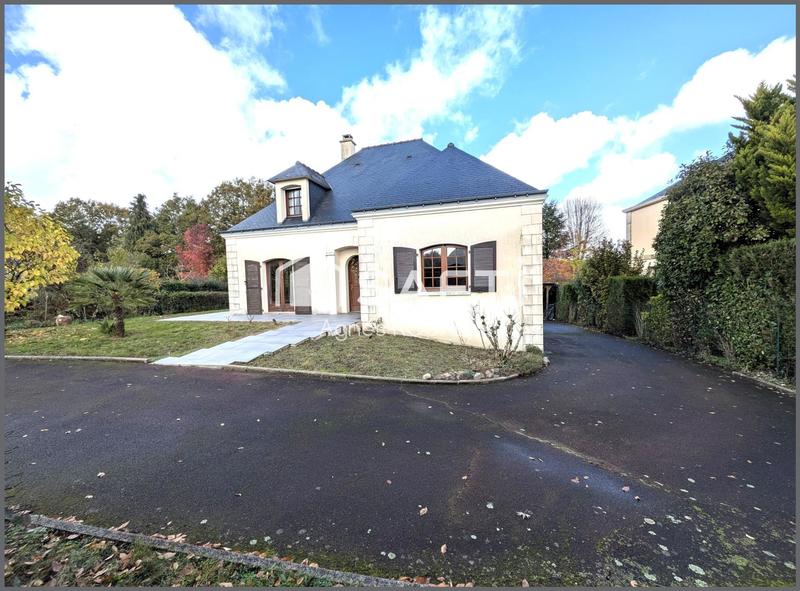 Maison - 195 m² - 5 pièces