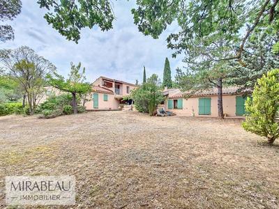 Maison - 252 m² - 7 pièces