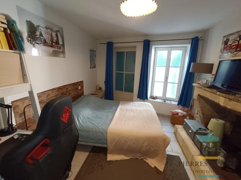 Maison ancienne - 240 m² - 7 pièces