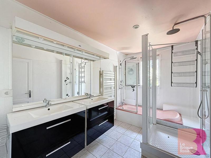 Maison - 157 m² - 4 pièces