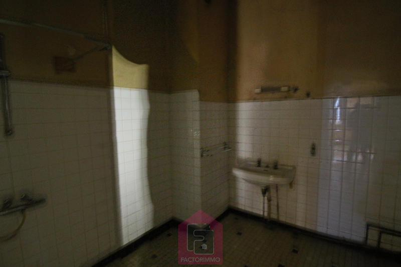 Immeuble - 300 m² - 5 pièces