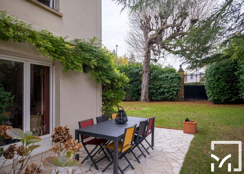 Maison - 170 m² - 8 pièces