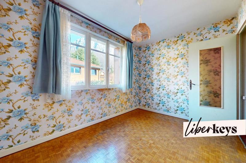 Maison - 90 m² - 6 pièces