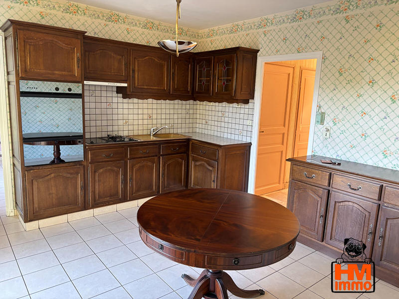 Maison - 167 m² - 8 pièces