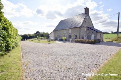 Maison - 145 m² - 5 pièces