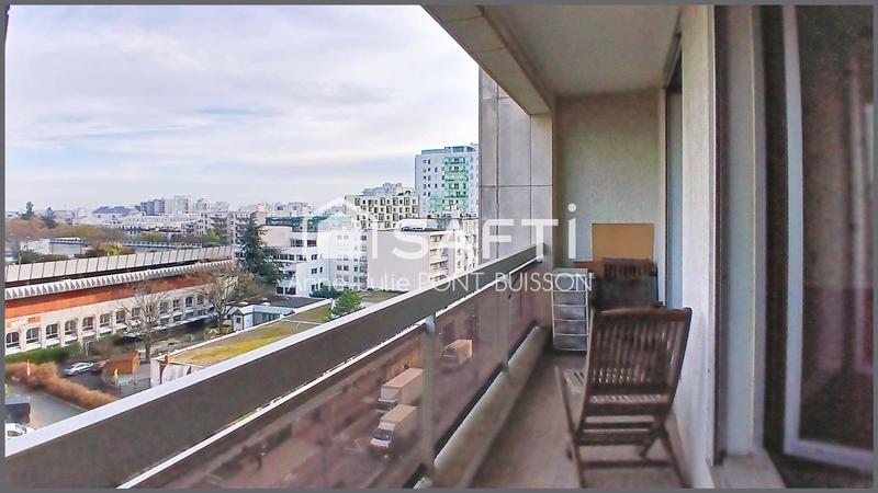 Appartement - 90 m² - 5 pièces