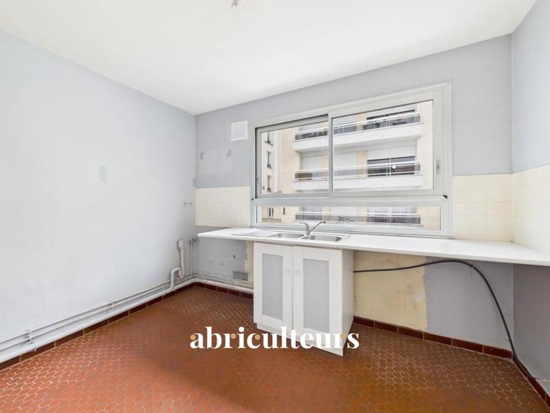 Appartement ancien - 86 m² - 4 pièces