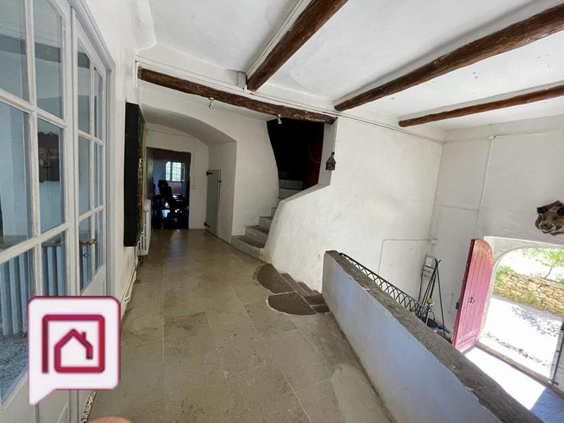 Maison - 265 m² - 11 pièces