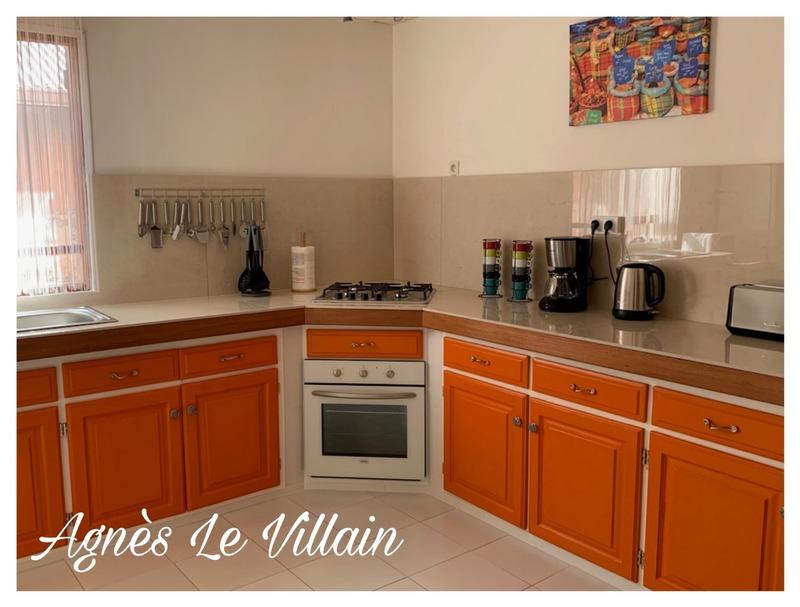 Maison - 215 m² - 10 pièces