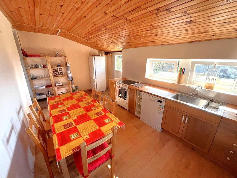 Maison traditionnelle - 157 m² - 8 pièces