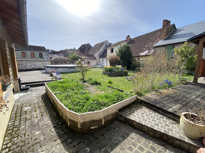 Maison - 176 m² - 8 pièces