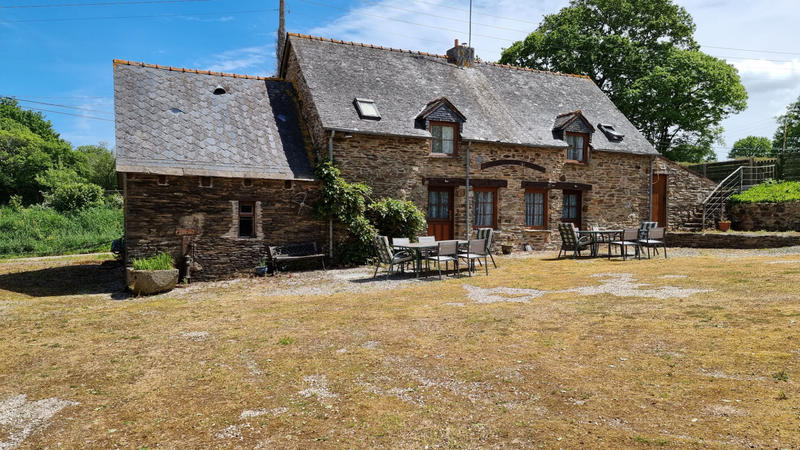 Maison - 260 m² - 29 pièces