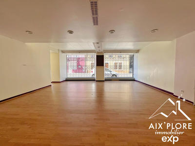 Local commercial - 70 m² - 2 pièces