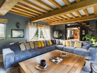 Maison - 180 m² - 6 pièces