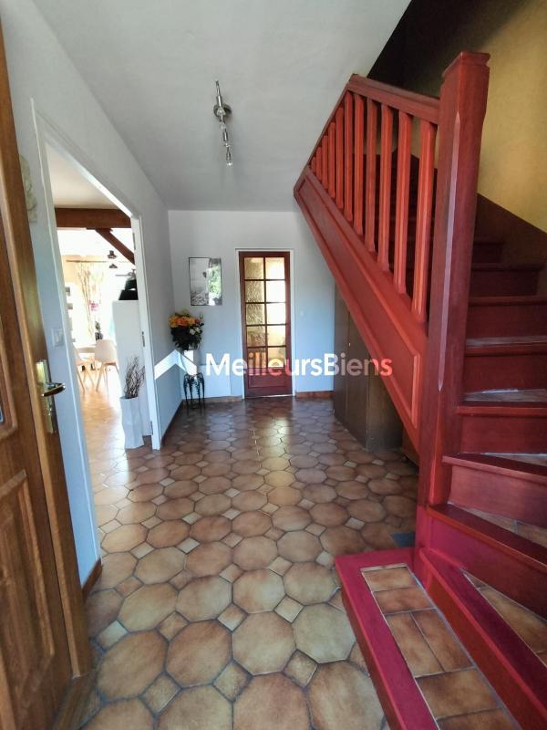 Maison - 121 m² - 6 pièces