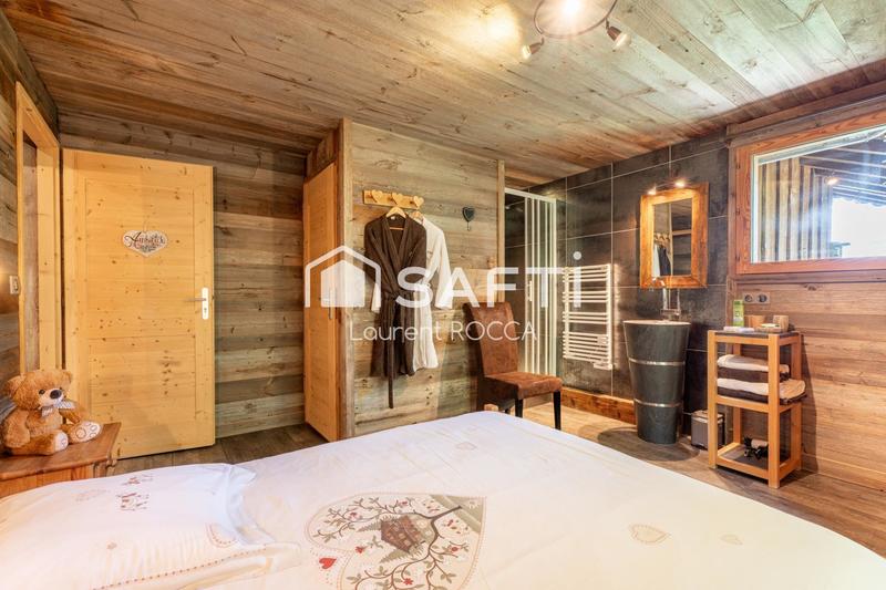 Châlet - 328 m² - 13 pièces